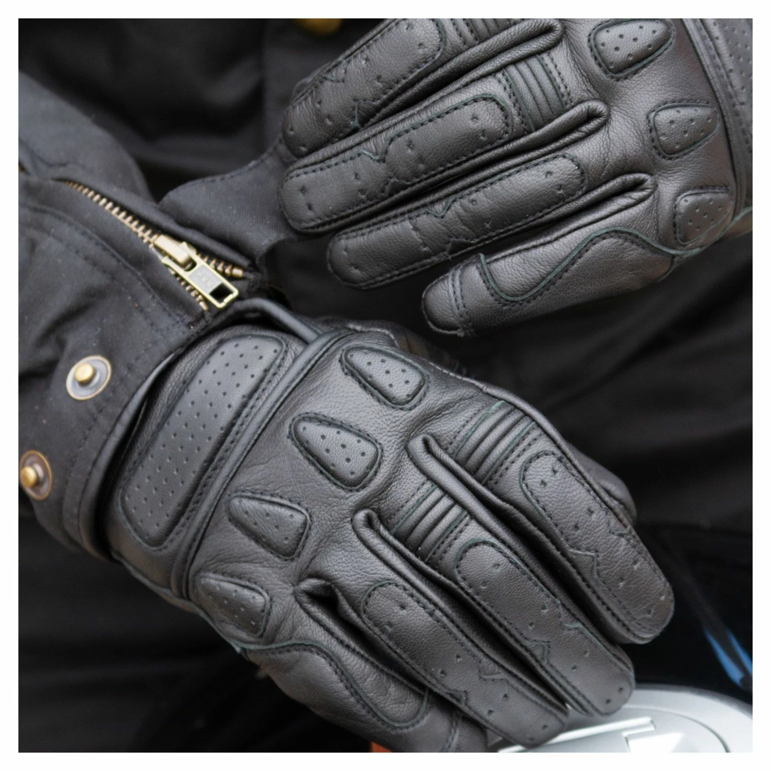 Merlin Finlay Gloves 6 Merlin Finlay Gloves - Image 4